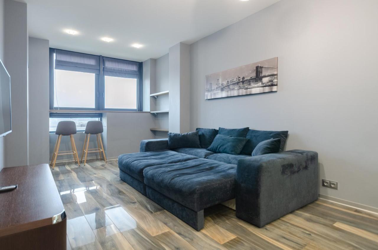 Petrovdom Apartment 77-94-59 In Rc Tetris Hall, Dilova Street 1-2 Kyiv Exterior photo