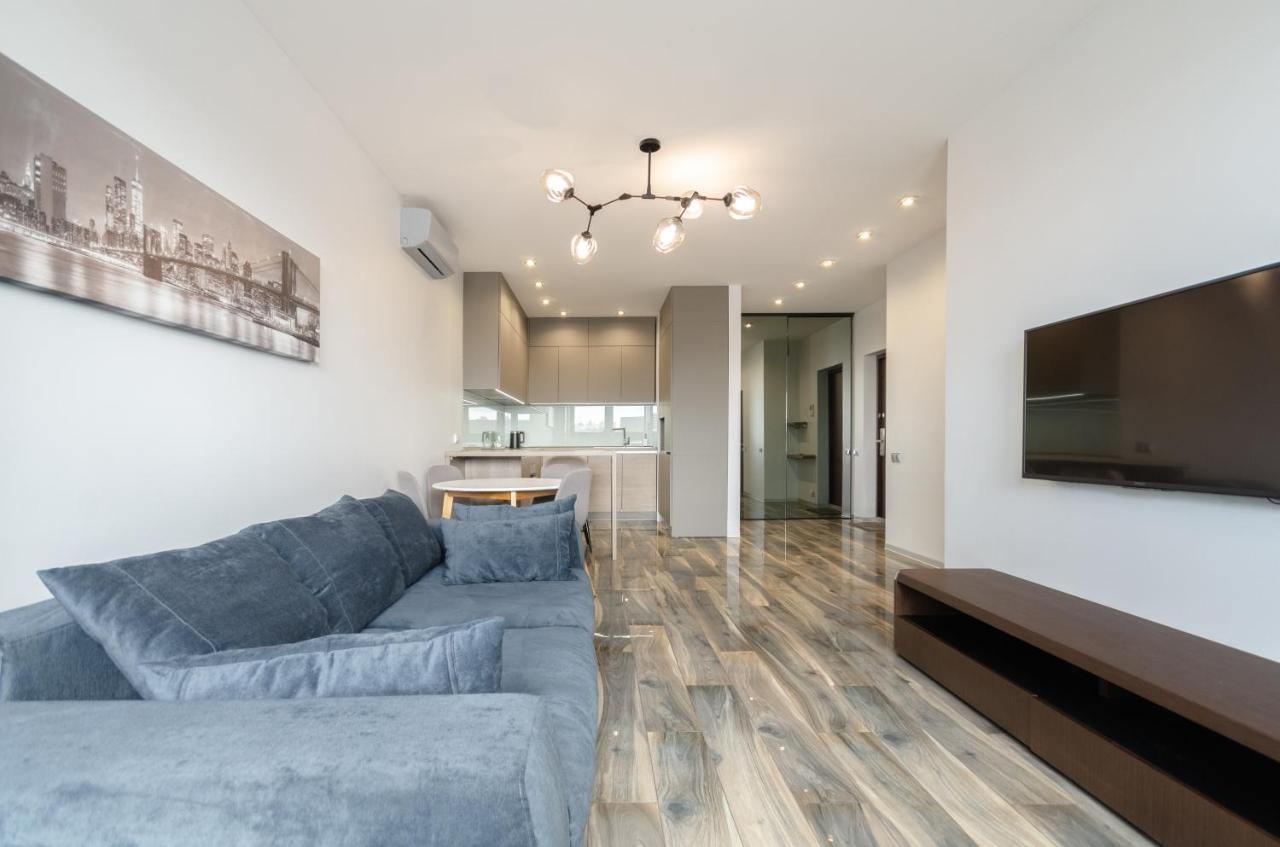 Petrovdom Apartment 77-94-59 In Rc Tetris Hall, Dilova Street 1-2 Kyiv Exterior photo
