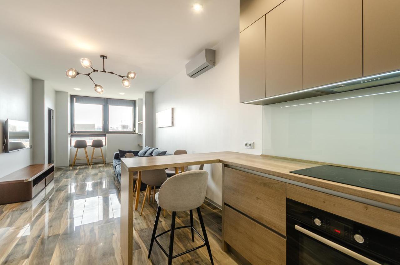 Petrovdom Apartment 77-94-59 In Rc Tetris Hall, Dilova Street 1-2 Kyiv Exterior photo